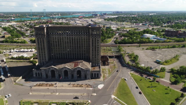 Michigan-Central-station-in-Detroit