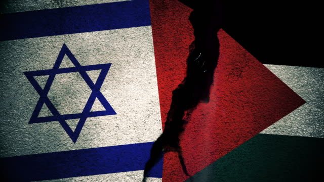 Israel-vs-Palestina-banderas-en-la-pared-agrietada