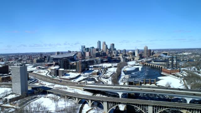 Vista-aérea-del-centro-de-la-ciudad-Minneapolis