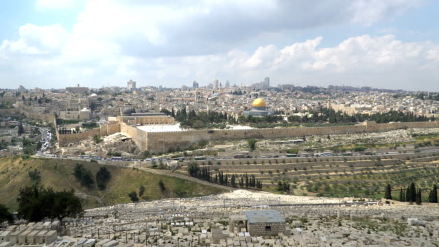 Ciudad-vieja-de-Jerusalén,-Israel-en-el-muro-de-las-Lamentaciones-y-la-cúpula-de-la-roca
