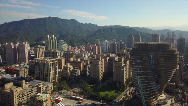 Taiwan-sonnigen-Tag-Taipei-Stadtbild-Innenstadt-aerial-Panorama-4k