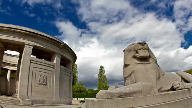 Guerra-mundial-una-lugares-de-recuerdo:-madera-de-ploegsteert-Monumento-británico