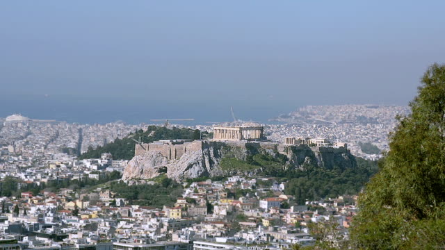 Griechische-Akropolis-in-der-Sonne