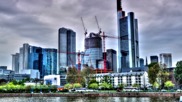 Frankfurt-evening-time-lapse