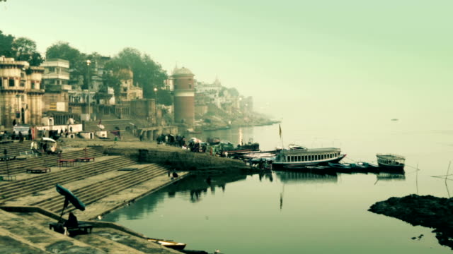 Indien,-varanasi-Stadt-und-ganges-river