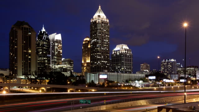 Time-lapse-close-up-Atlanta-skyline-at-twilight