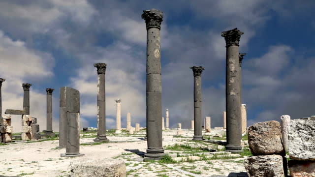 Römische-Ruinen-in-Umm-Qais-(Umm-Qays),-Jordan,-Nahost--ist-eine-Stadt-im-Norden-Jordaniens-in-der-Nähe-der-antiken-Stadt-Gadara.-Umm-ist-Qais-eines-Jordaniens-einzigartigsten-Greco-römische-Dekapolis-sites