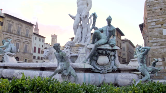 Wunderschönen-Brunnen-der-Neptun-in-Florenz