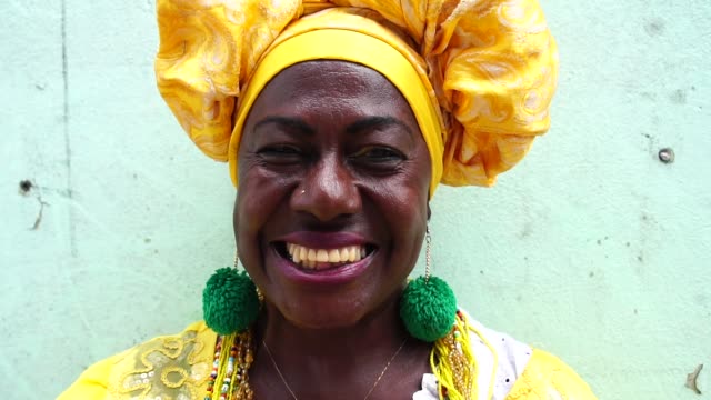 Mujer-brasileña-de-origen-africano,-Bahia,-Brasil