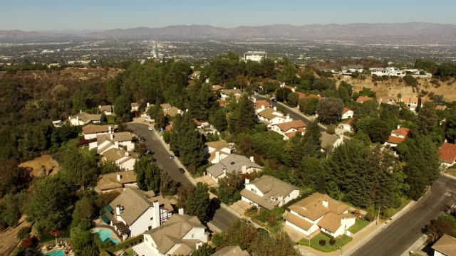 Flyover-Bel-Air-neighborhood-above-Los-Angeles