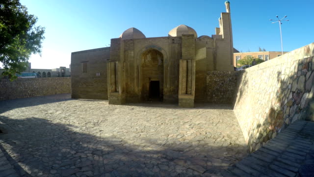 Mezquita-de-Magok-i-Attari-es-una-histórica-Mezquita-en-Bujará,-Uzbekistán