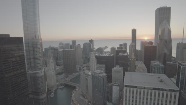 Sonnenaufgang-in-Chicago