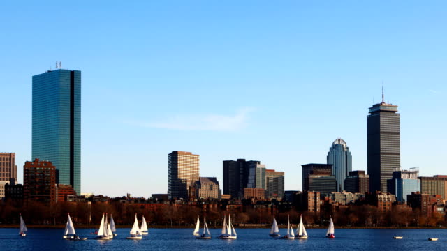 Zeitraffer-von-Boston,-Massachusetts-Skyline-über-den-Hafen