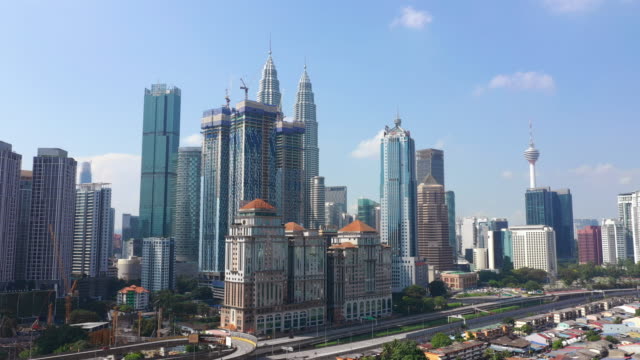 Sonnliche-Tag-Kuala-Lumpur-Innenstadt-Bau-Luftbild-4k-malaysia