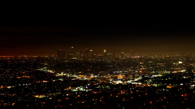 Timelapse-view-over-Los-Angeles-at-night