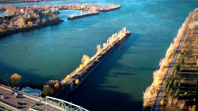 Aerial-Footage-of-Montreal-Jacques-Cartier-Bridge