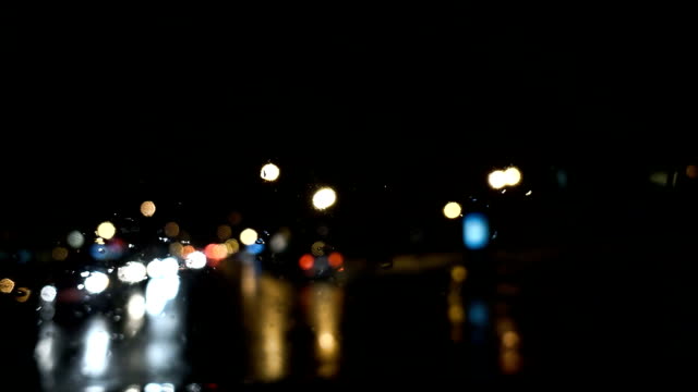 Oscuridad-Tablero-cámara-en-una-escena-de-coche-de-lluvia-noche