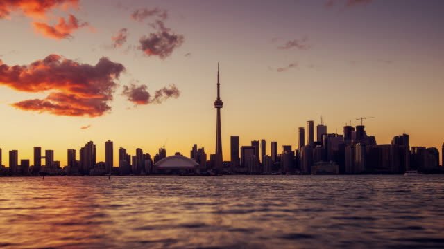 Toronto,-Canadá,-Video---Toronto-al-caer-el-sol