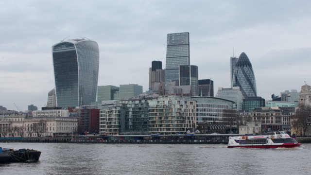 City-of-London-und-Thames-Zeitraffer