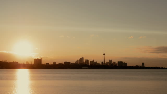 Toronto-Skyline-bei-Sonnenaufgang