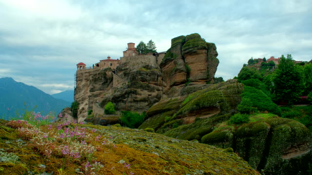 Time-lapse-of-moving-morning-clouds-above-the-monastery-in-Meteora,-Greece