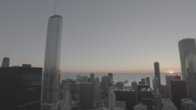 Sonnenaufgang-über-Chicago