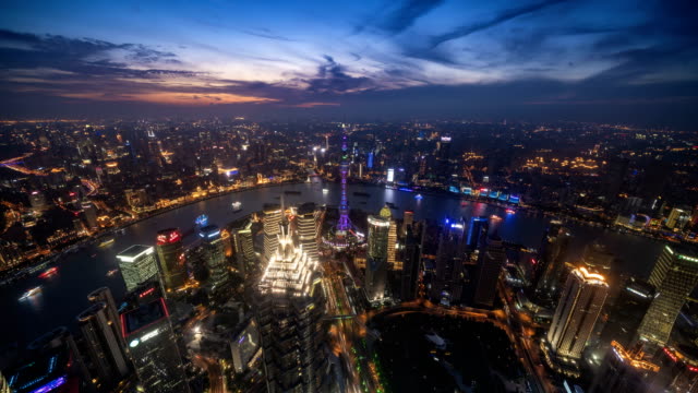 (Tag-und-Nacht)-4K-Zeitraffer-Shanghai-Skyline-und-Stadtbild
