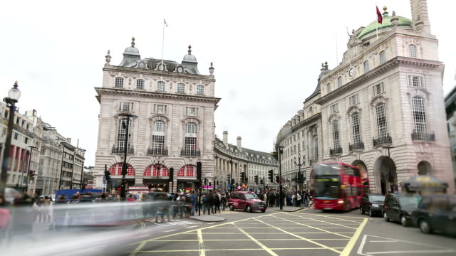 Picadilly-circus-london-time-lapse