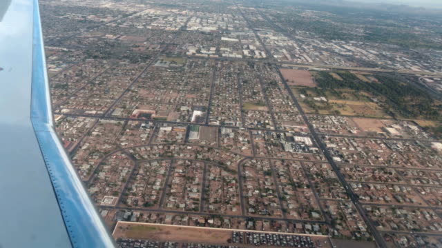 Aerial-airline-approach-Phoenix-Arizona-housing-HD