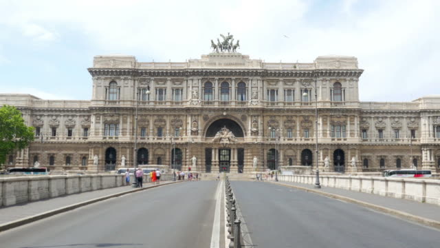 Palast-der-Justiz-in-Rom,-Italien