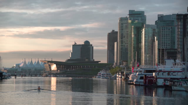 Coal-Harbor-Morning,-Vancouver.-4K-UHD