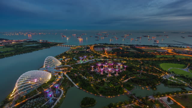 Tag-bis-zum-Abend-Panoramadach-Draufsicht-4-k-Zeitraffer-aus-Singapur
