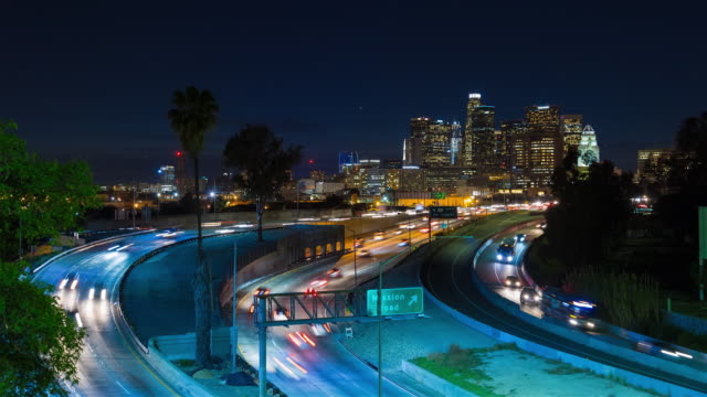 Downtown-Los-Angeles-Skyline-at-Night-Timelapse