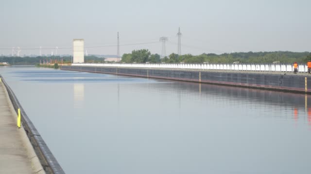 Puente-de-agua-Magdeburg.-Famosa-Wasserstrasenkreuz