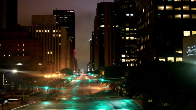 Time-lapse-shot-of-Downtown-Los-Angeles-at-night