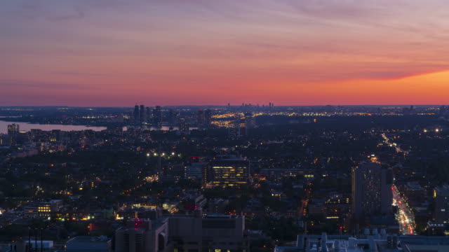 Sonnenuntergang-Toronto-City-Skyline-Architektur