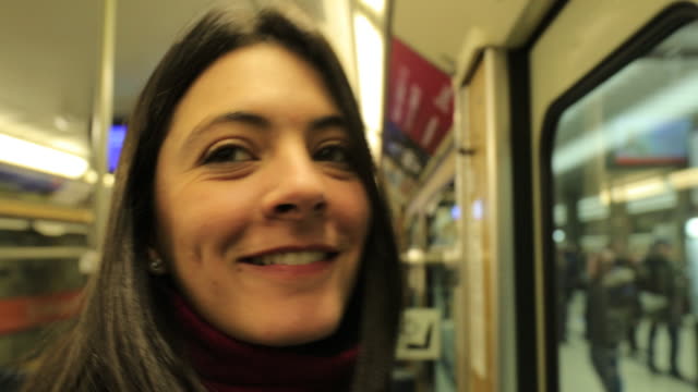 Girl-opening-metro-subway-wagon-door