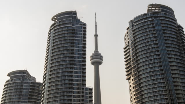 Harbourfront-in-Toronto,-Kanada