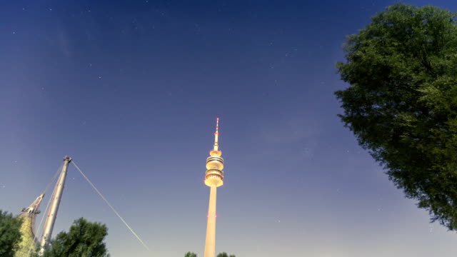 Timelapse-of-stars-and-interesting-architecture-/-Olympiapark-München