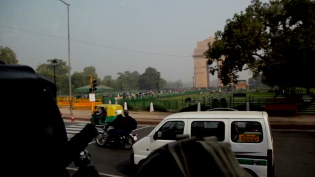in-einem-Bus-Verkehr-in-Neu-Delhi