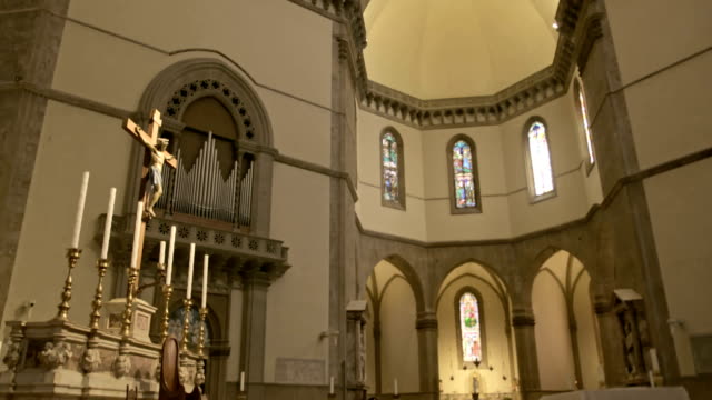 Cúpula-interior-del-Duomo-Catedral-Santa-Maria-del-Fiore-de-Florencia-en-Toscana,-Italia.