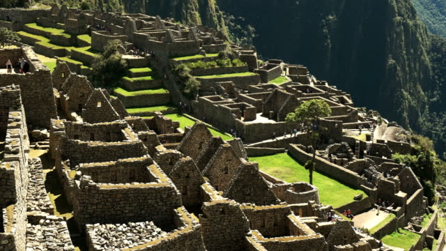 Machu-Picchu-Ruinen-hautnah