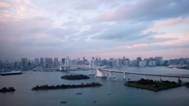 TimeLapse---Daytime-to-night-scenery-in-Tokyo-and-Tokyo-bay---FIX