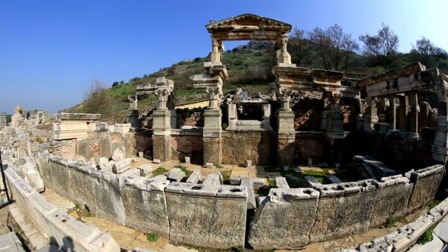 Ruinen-des-antiken-Ephesos