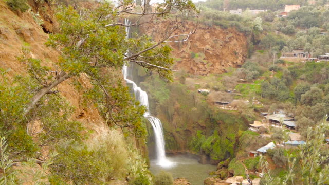 Ouzoud-waterfalls,-Grand-Atlas-in-Morocco