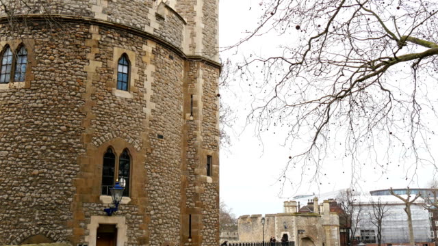 The-brick-walled-tower-of-London