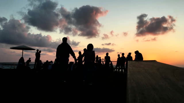 Tel-Aviv-Strand-Wolke-Landschaft-Sonnenuntergang-Zeitraffer