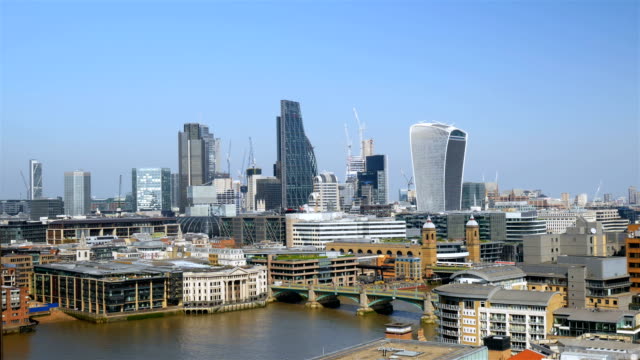 London-financial-district-cityscape.
