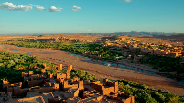 Time-lapse-over-desert-scenic-city-Ait-Ben-Haddou-Castle-in-Morocco