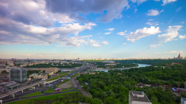 Rußland-Tag-Luzhniki-Stadion-Moskau-Fluss-auf-dem-Dach-Panorama-4k-Zeitraffer